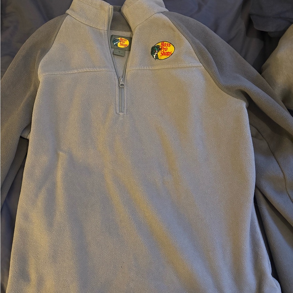 Bass Pro Shops Light Gray Zip-Up Sweater